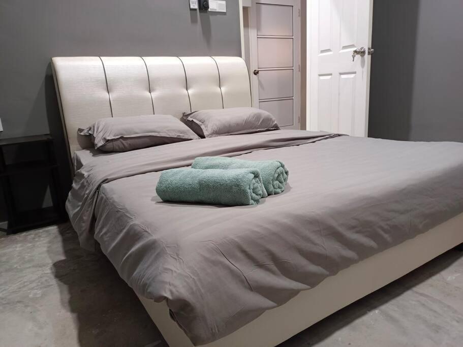 Impian Stay 0.1 Townhouse With 3 Bedrooms. Kuah Exterior photo